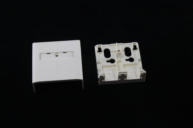 Cable connecteur de télévision pour les pièces optiques de fibre dans la couleur blanche