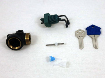 Moulage par injection en plastique avec POM Material And Metal Part, les pièces utilisées dans le domaine de Daylife